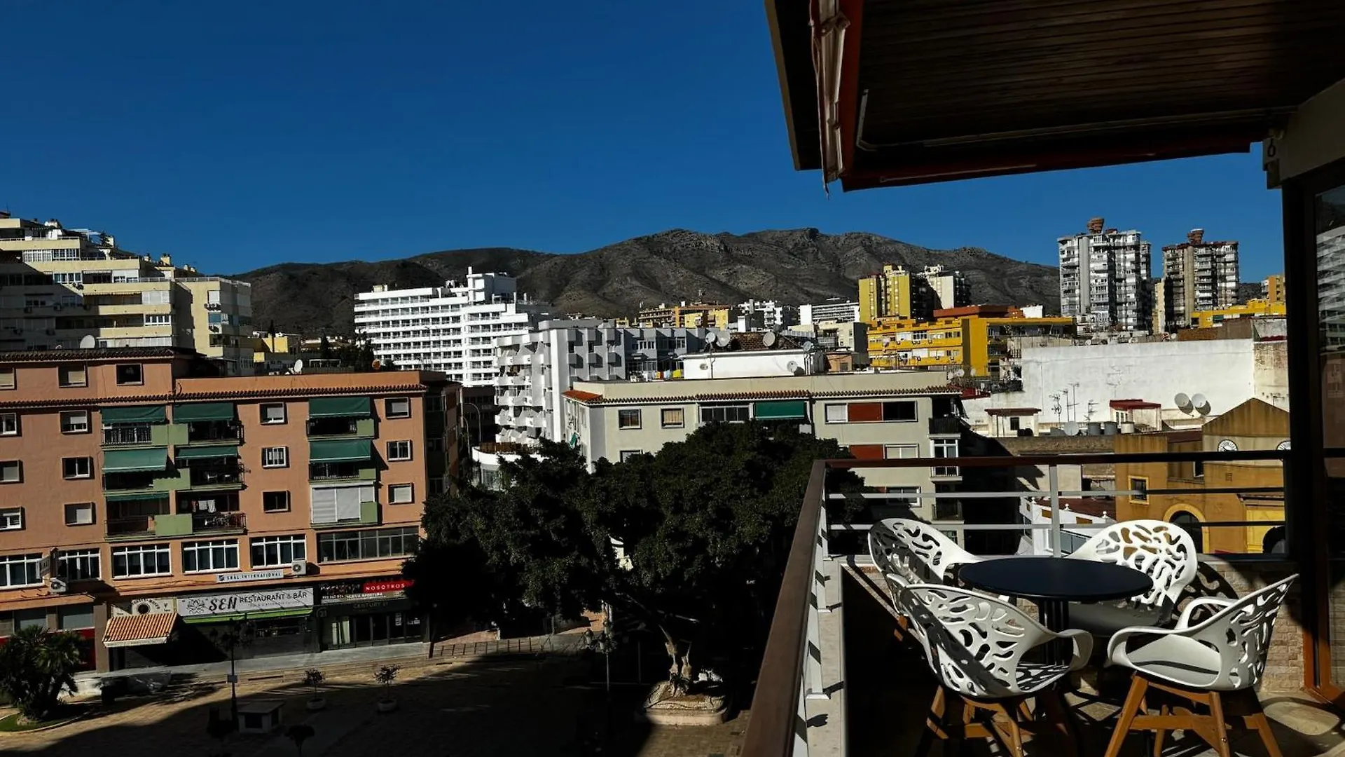 Modern Apartment In La Nogalera Τορρεμολίνος