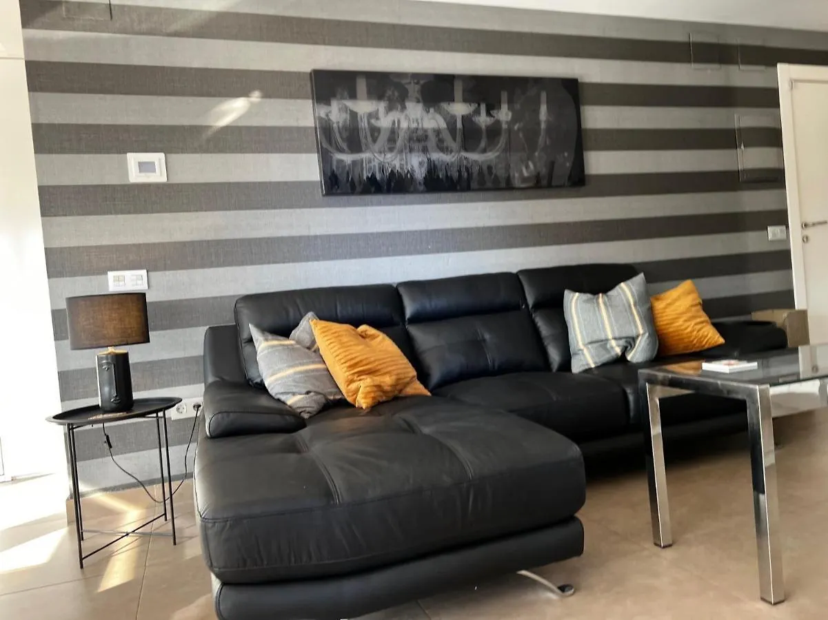 טורמולינוס Modern Apartment In La Nogalera
